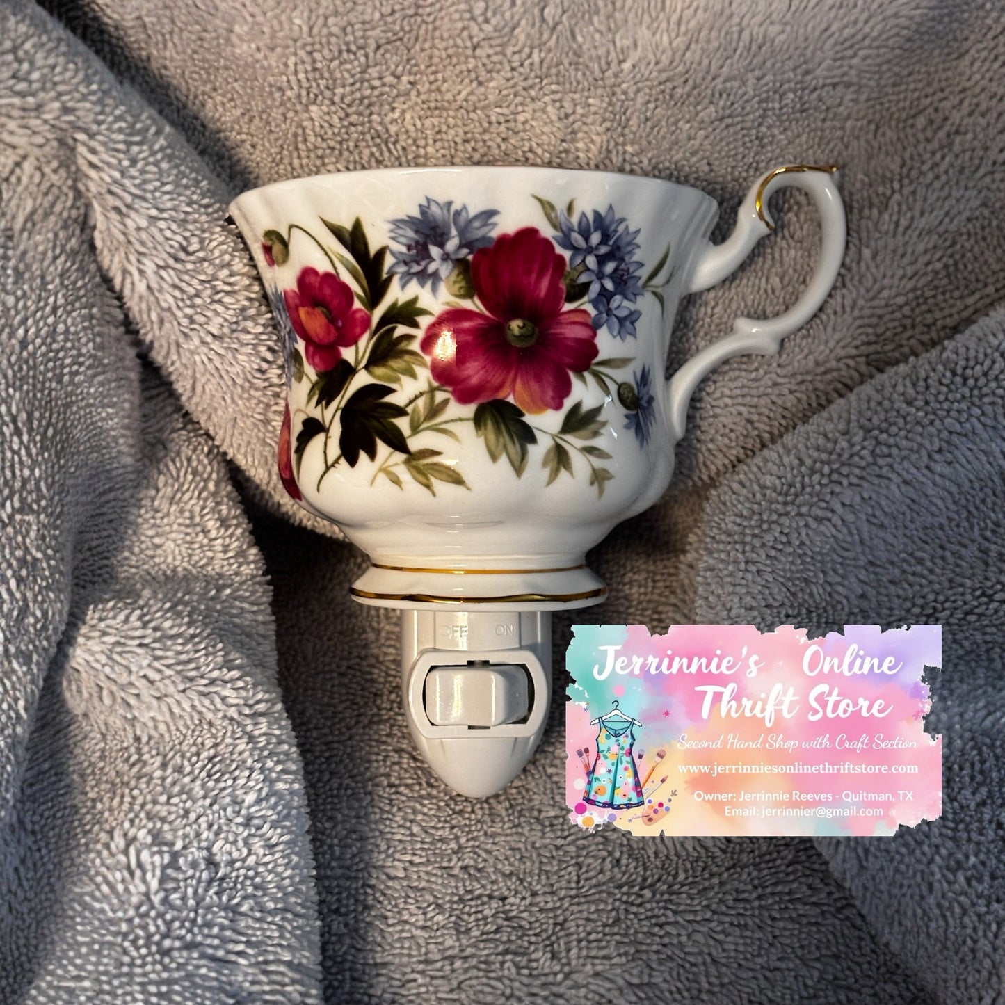 Handcrafted Royal Albert Poppy Teacup Night Light – Floral Porcelain Plug-In