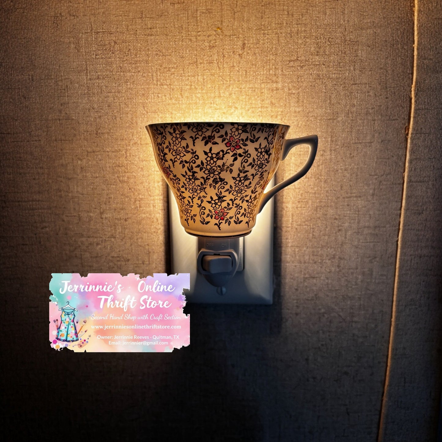 Staffordshire Gold Chintz Tea Cup Night Light