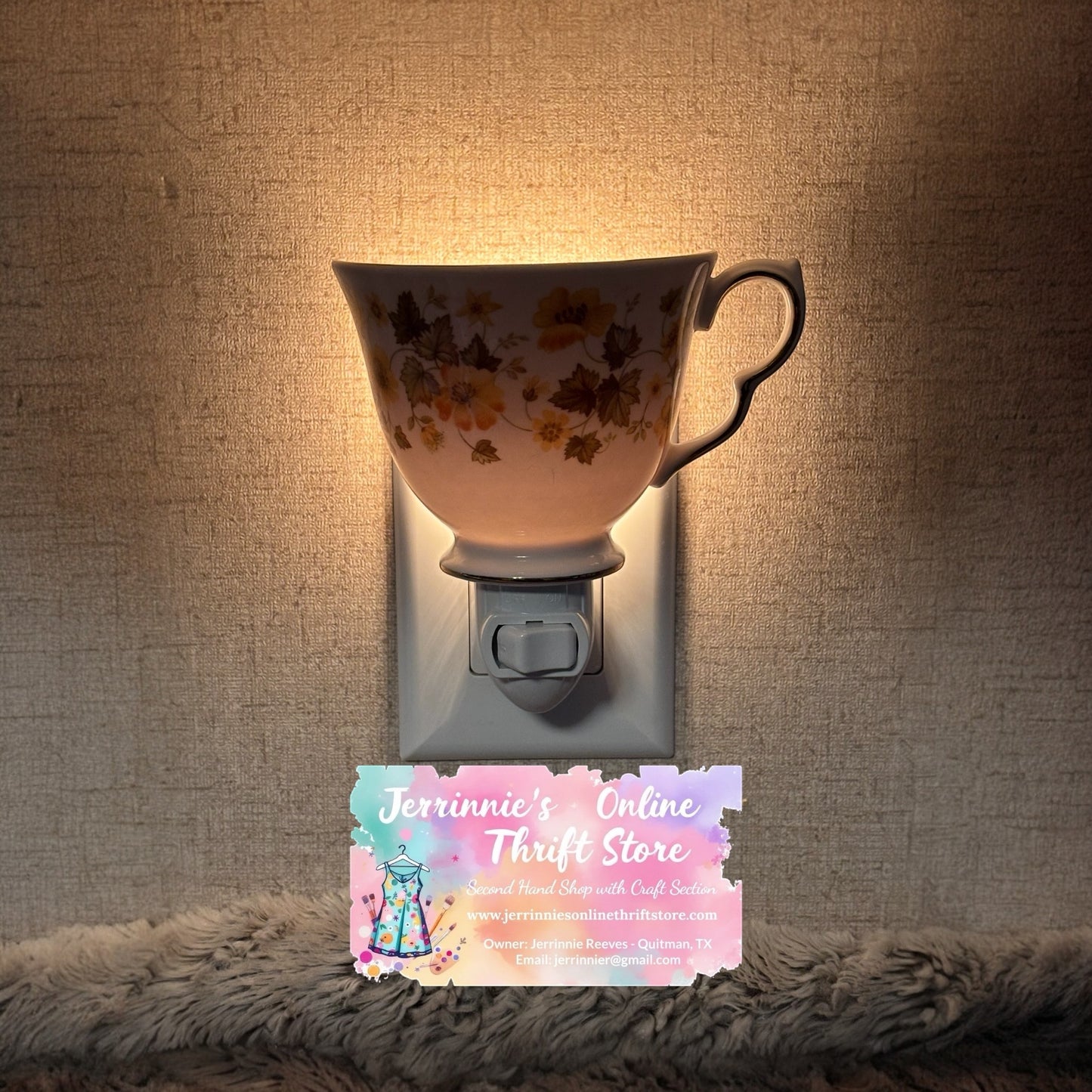 Vintage Floral Teacup Night Light 042526