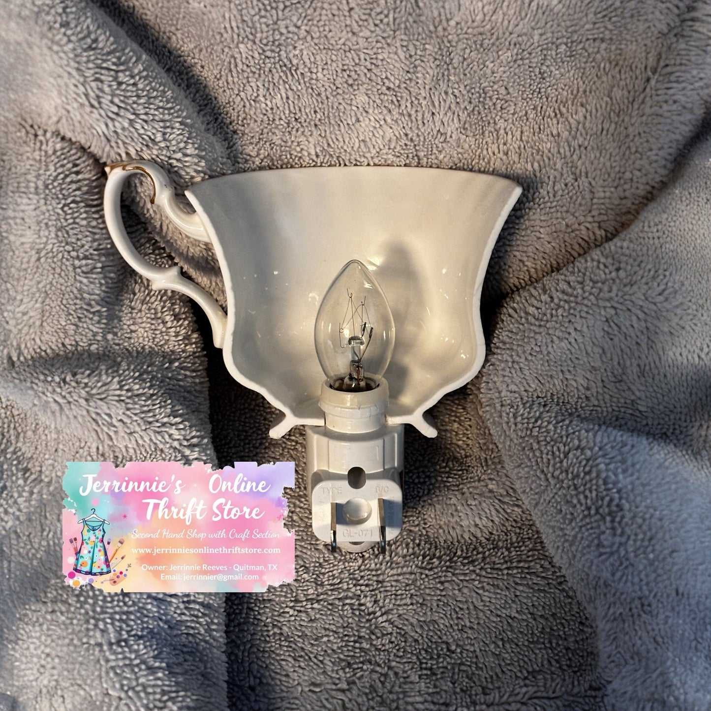 Handcrafted Royal Albert Prairie Rose Teacup Night Light – Floral Porcelain Plug-In