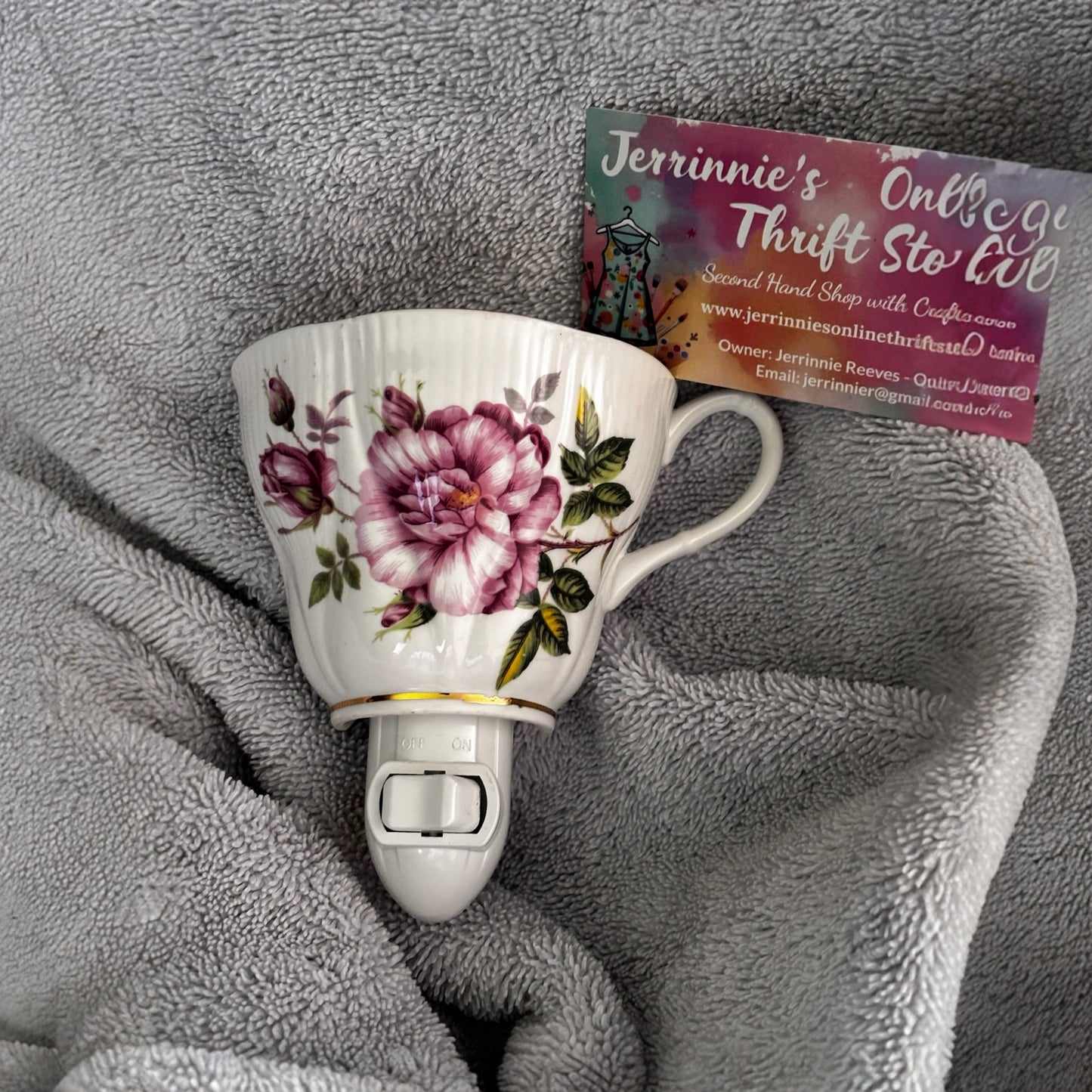 Staffordshire Cabbage Rose Tea Cup Night Light