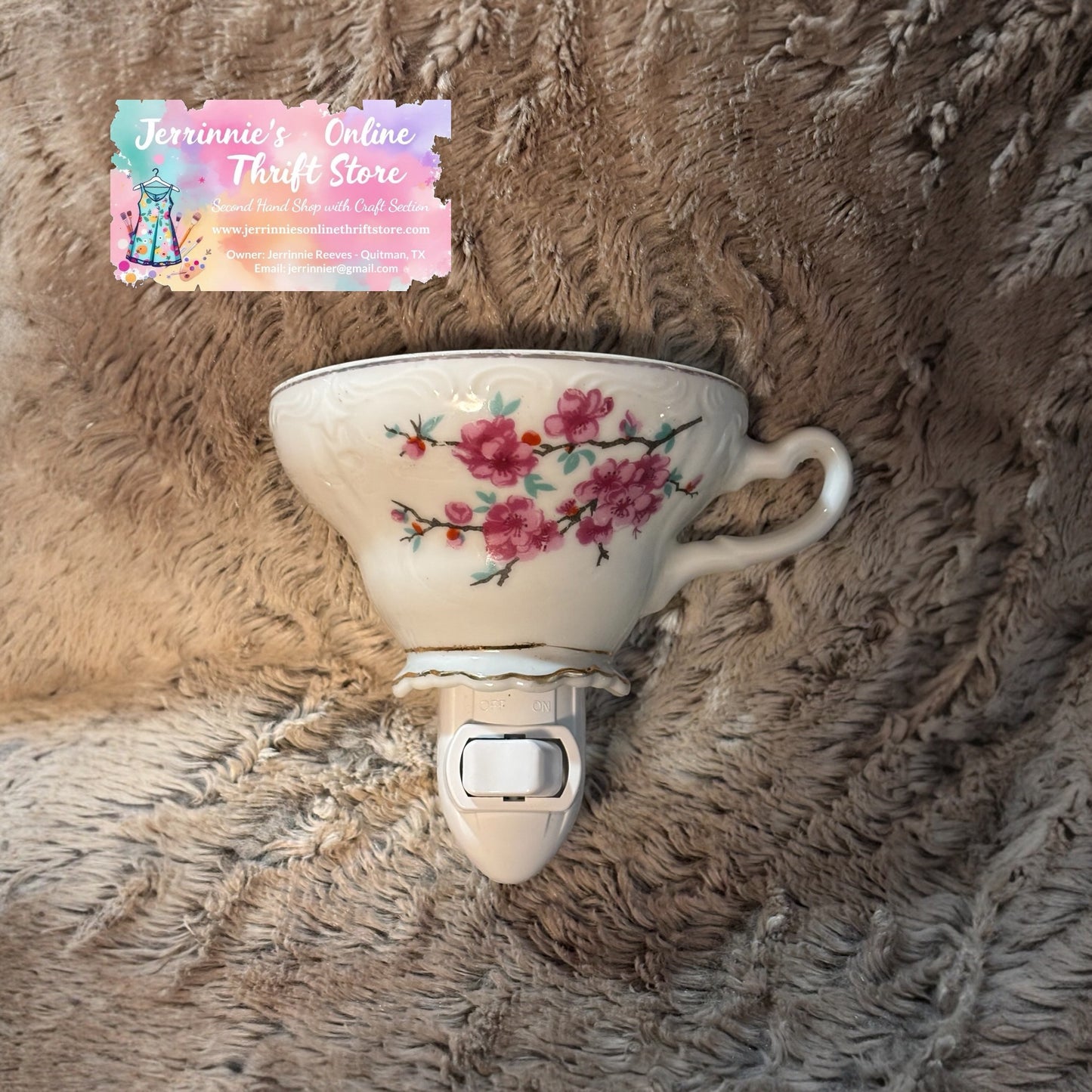 Vintage Tea Cup Night Light with Blossom Design