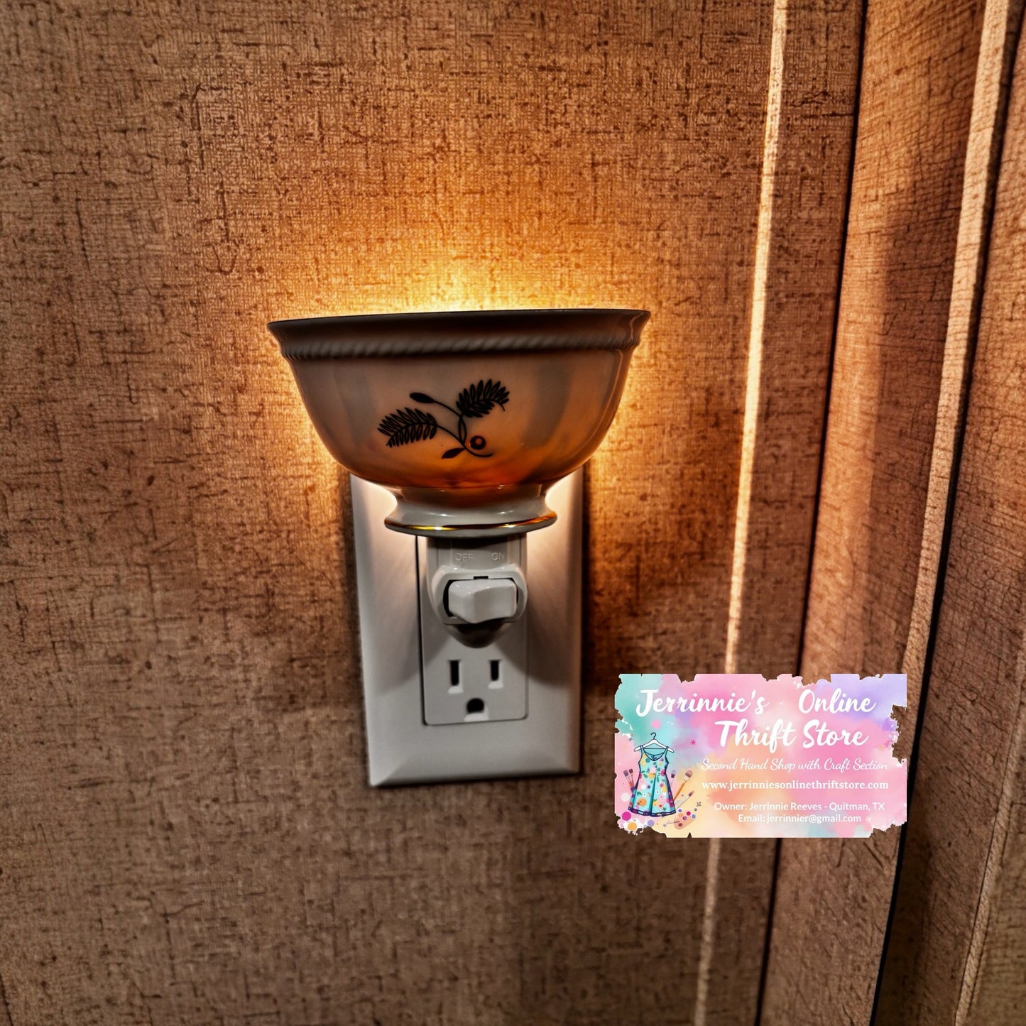 Vintage Pine Branch & Berry Teacup Night Light – Set of 2 – Plug-In