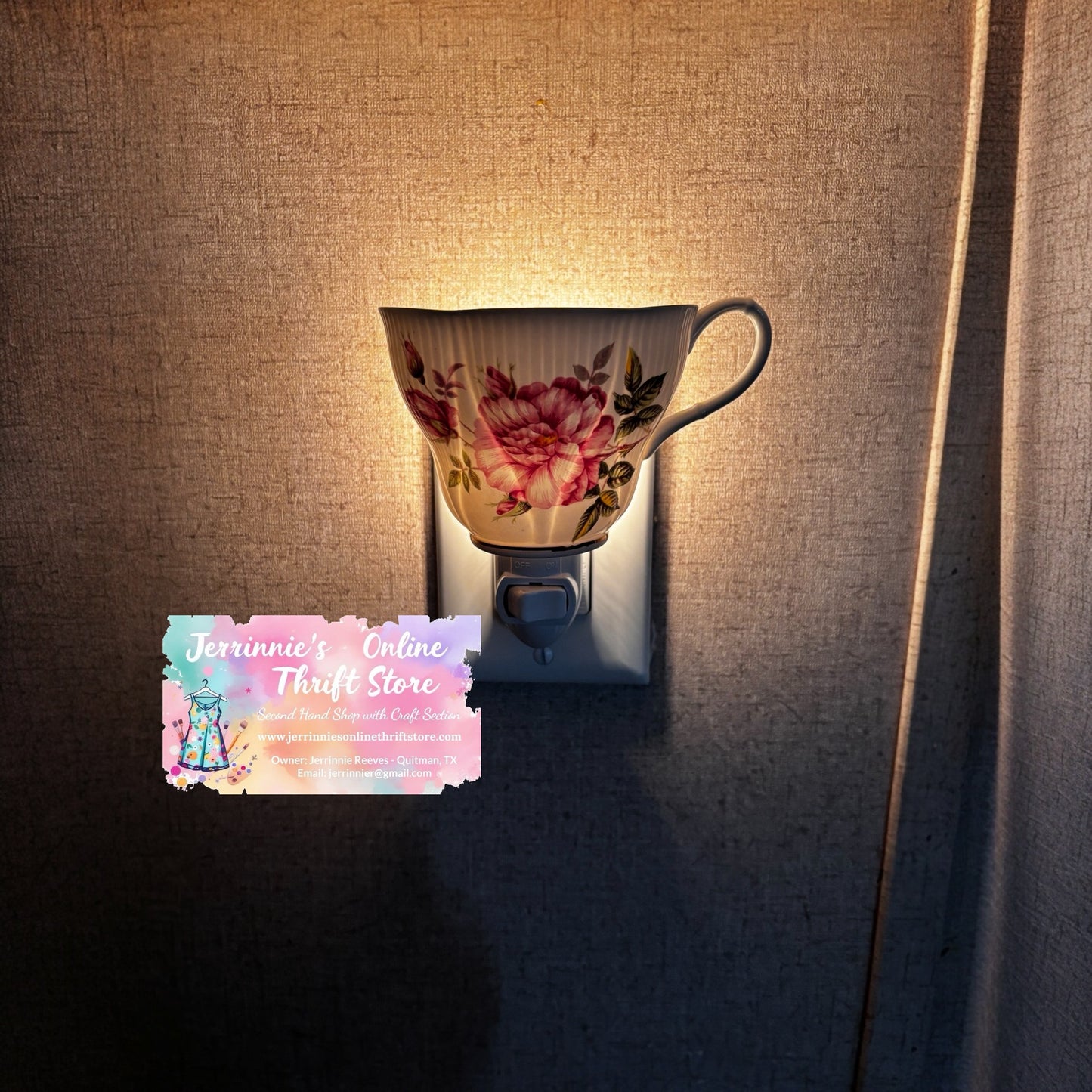Staffordshire Cabbage Rose Tea Cup Night Light