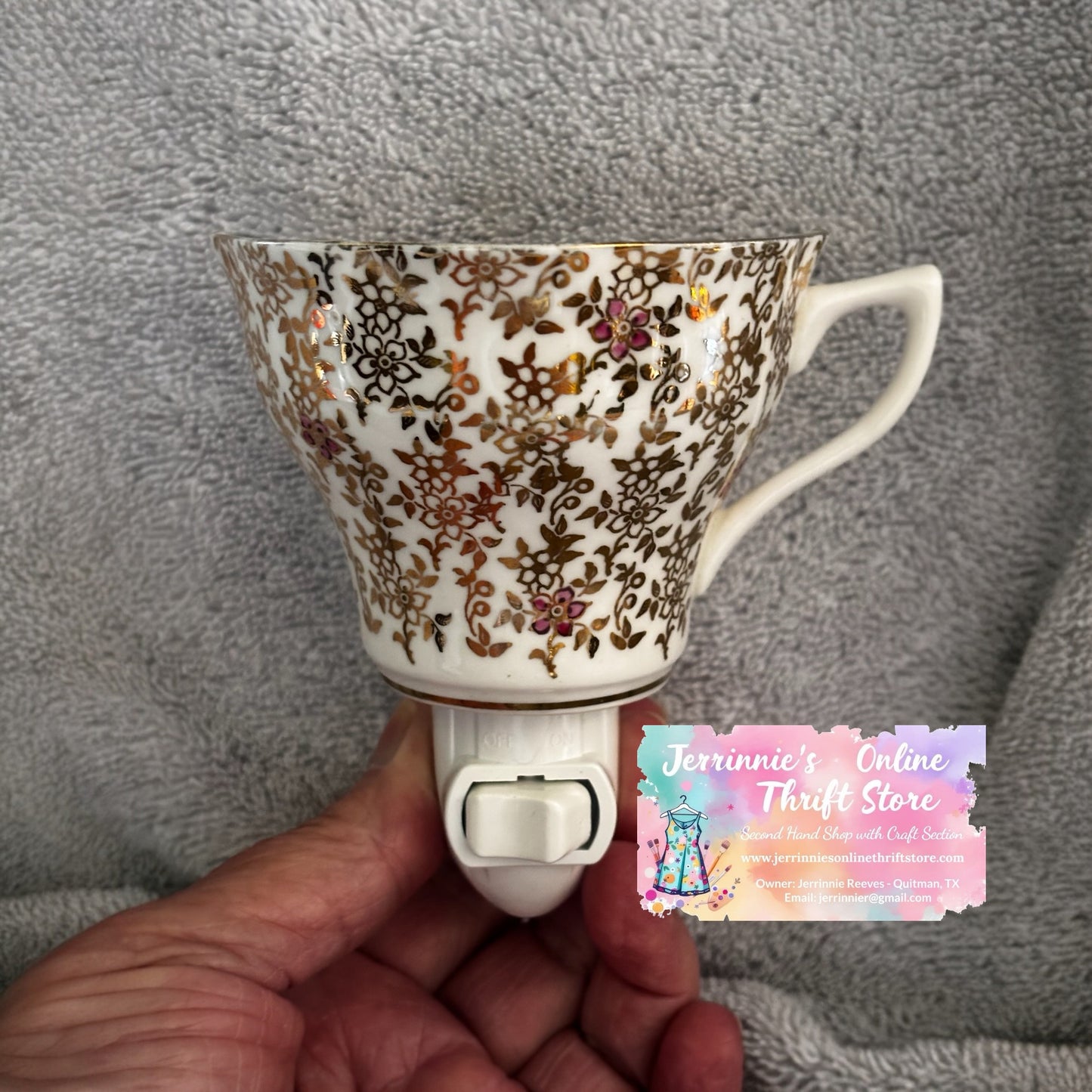 Staffordshire Gold Chintz Tea Cup Night Light