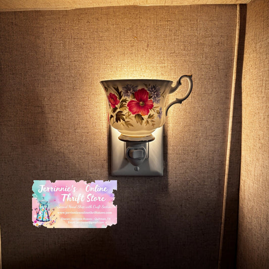 Handcrafted Royal Albert Poppy Teacup Night Light – Floral Porcelain Plug-In