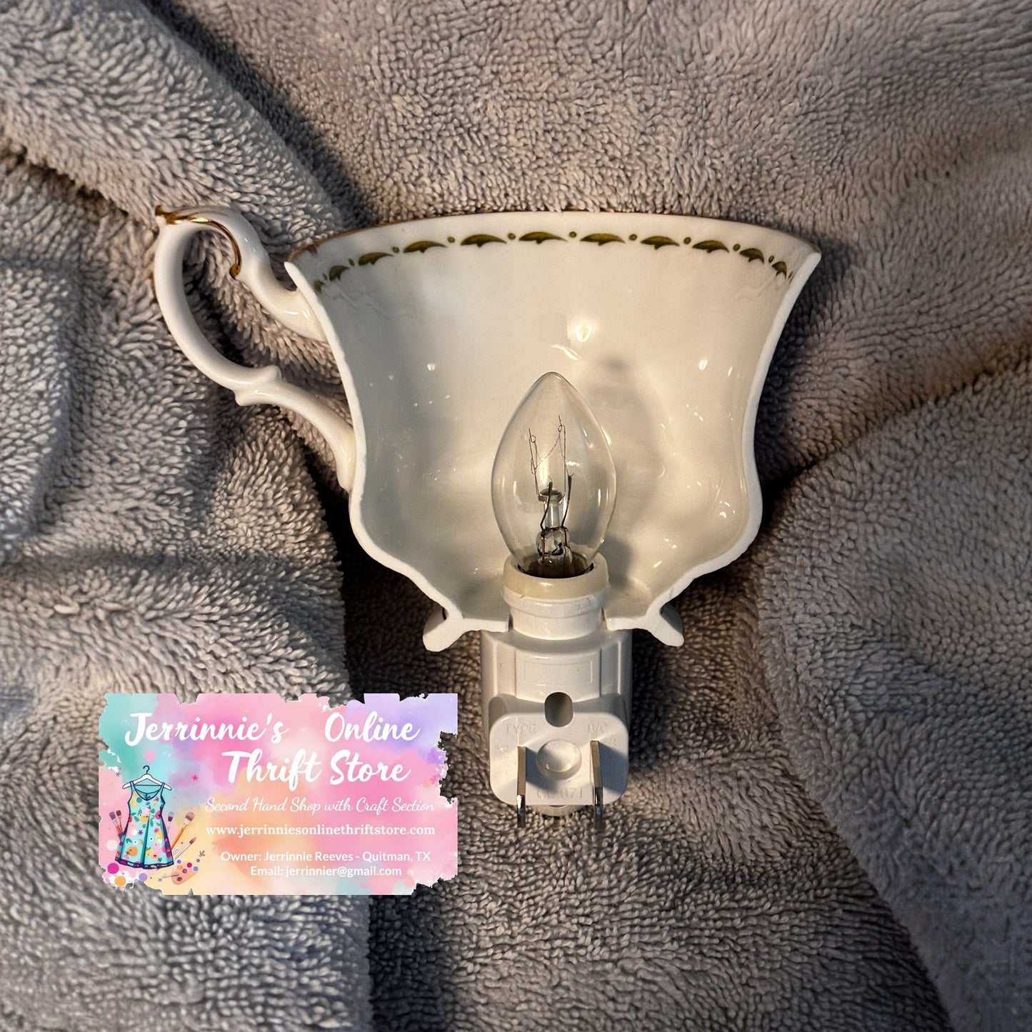 Handcrafted Royal Albert Poppy Teacup Night Light – Floral Porcelain Plug-In