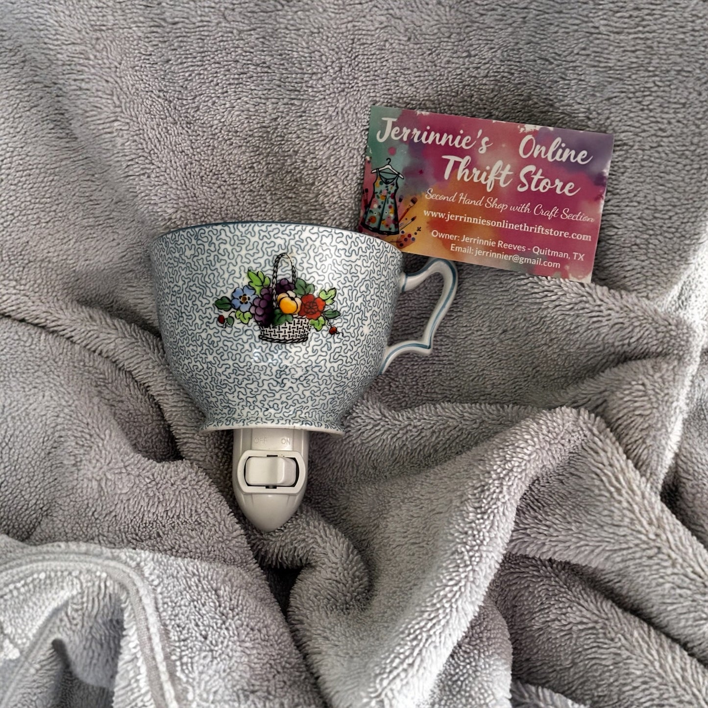 Longton Handcrafted Floral Basket Tea Cup Night Light