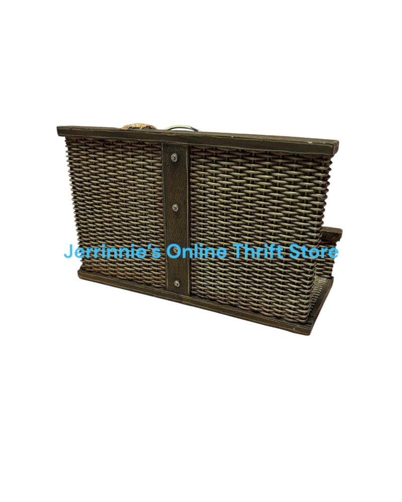 Vintage Fishing Trinket