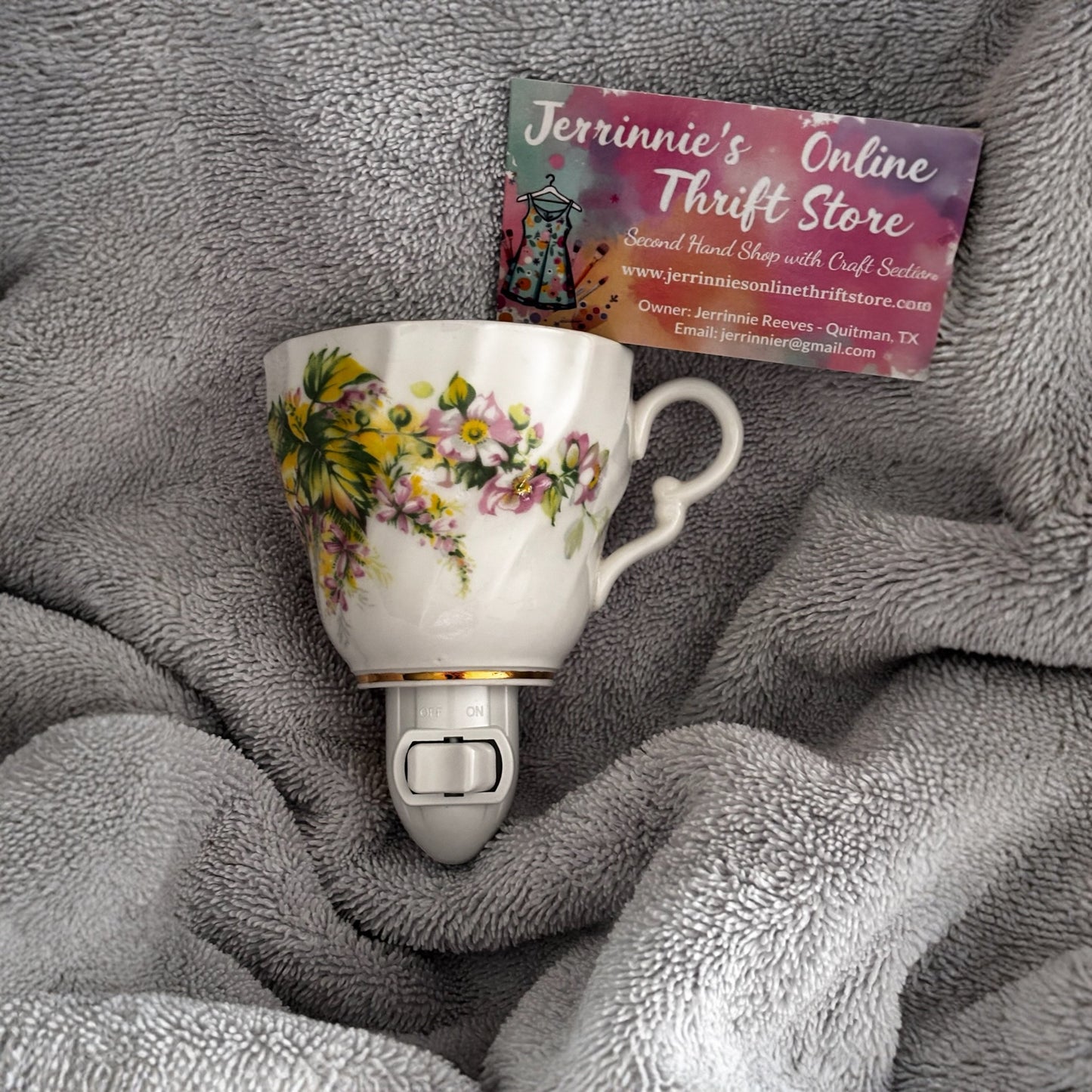 Royal Staffordshire Bone China Pink Roses Teacup Night Light