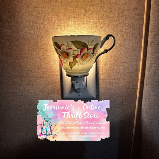 Handcrafted Regency Bone China Camellia Teacup Night Light – Floral Porcelain Plug-In