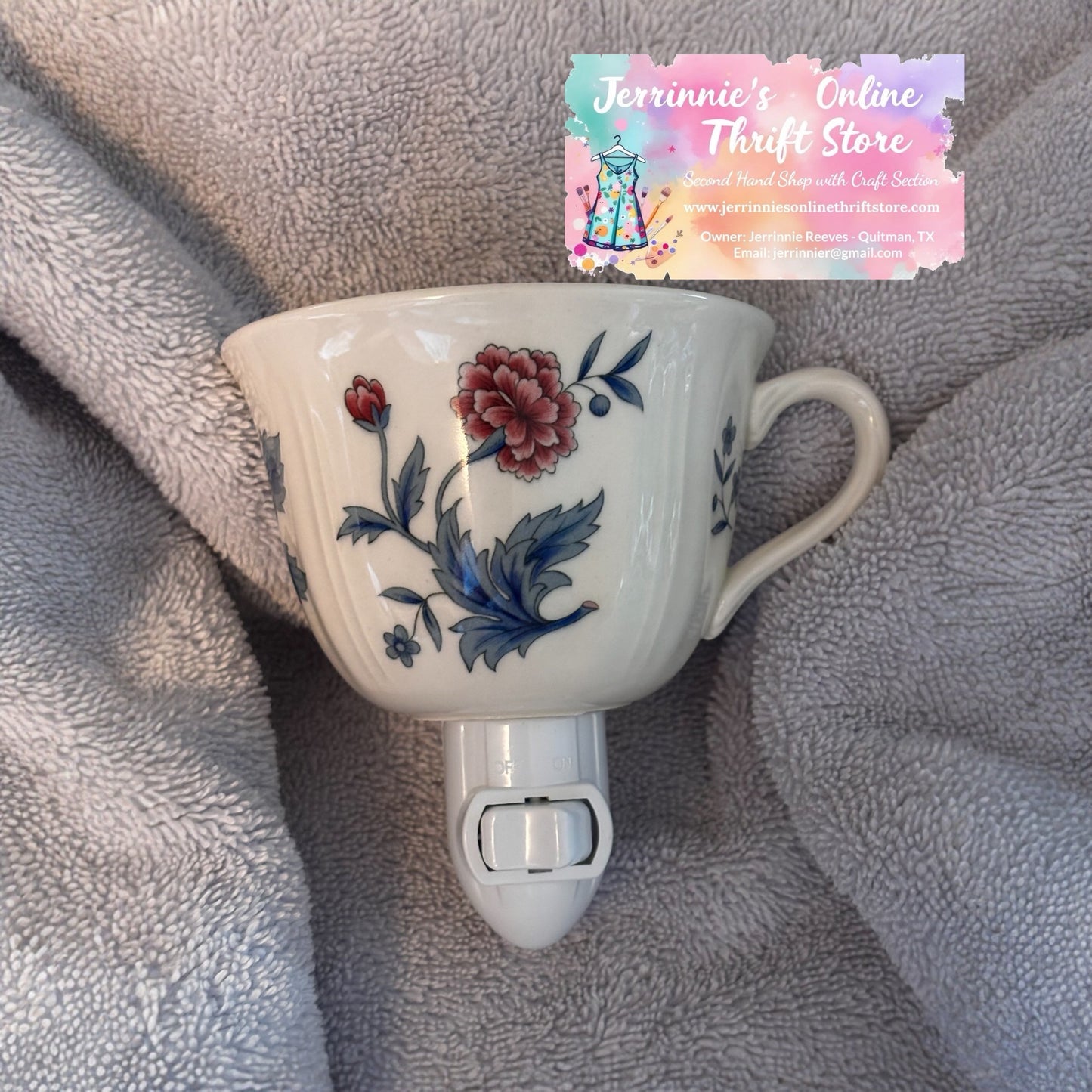 Handcrafted Wedgwood Williamsburg Black Teacup Night Light – Floral Porcelain Plug-In