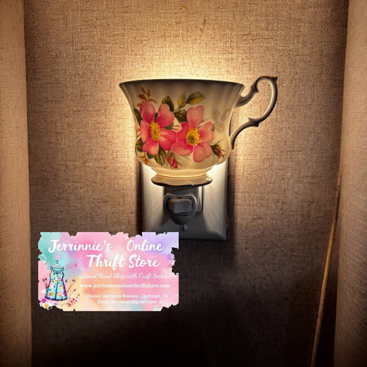 Handcrafted Royal Albert Prairie Rose Teacup Night Light – Floral Porcelain Plug-In